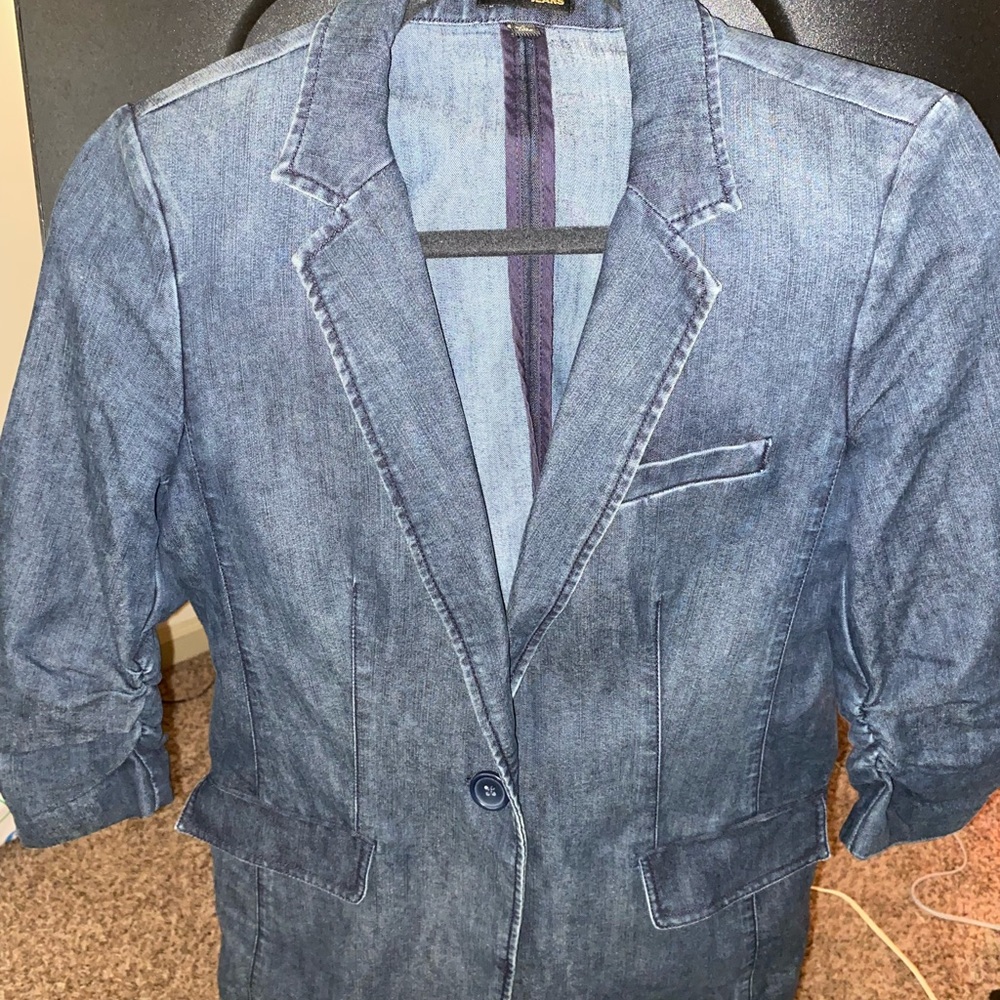 Blue Jean blazer ruched sleeve one button in the front slit in the back - Picture 2 of 5